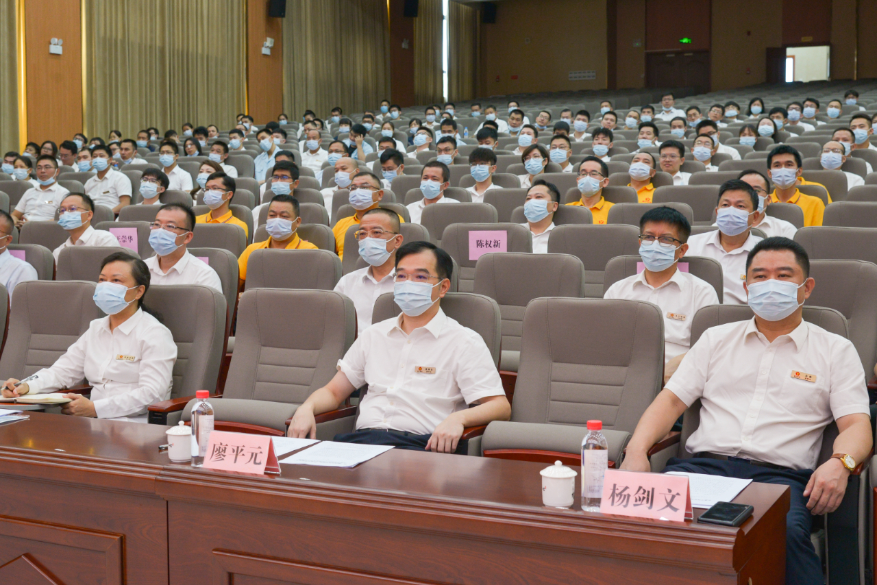 1689129144231879.jpg 1689129144231879.jpg